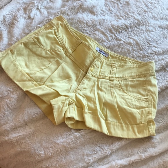 Express Yellow Shorts - Size 10 - Picture 1 of 5